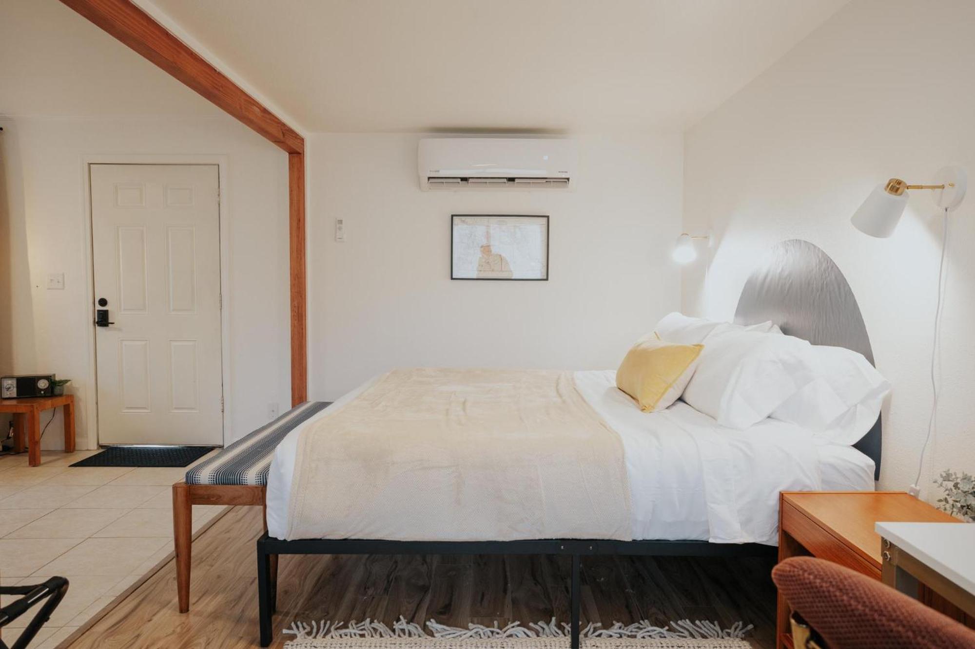 Waterfront River Apartments Rogue River Екстер'єр фото